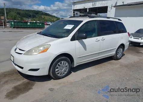 2007 Toyota Sienna Le z USA, uszkodzony, nr VIN 5TDZK23C47S045386
